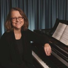 Old Girtonian Rubbing Shoulders with Royals